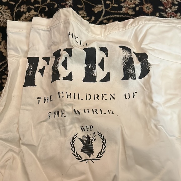 FEED children, the world tote - Picture 2 of 5